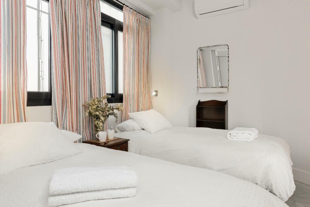 Apartamento La Catedral Sevilla Exteriör bild