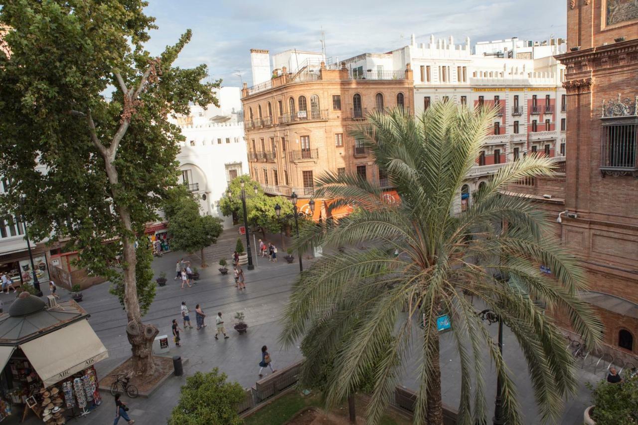 Apartamento La Catedral Sevilla Exteriör bild